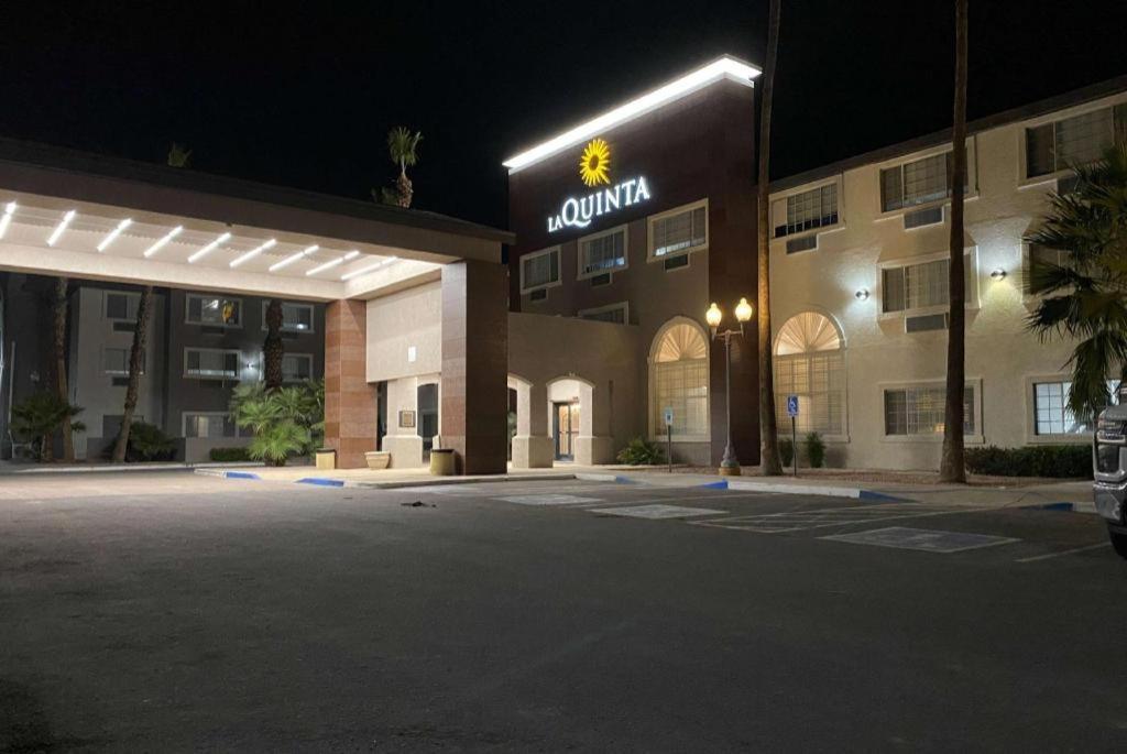 Hotel Baymont By Wyndham Safford Exteriér fotografie