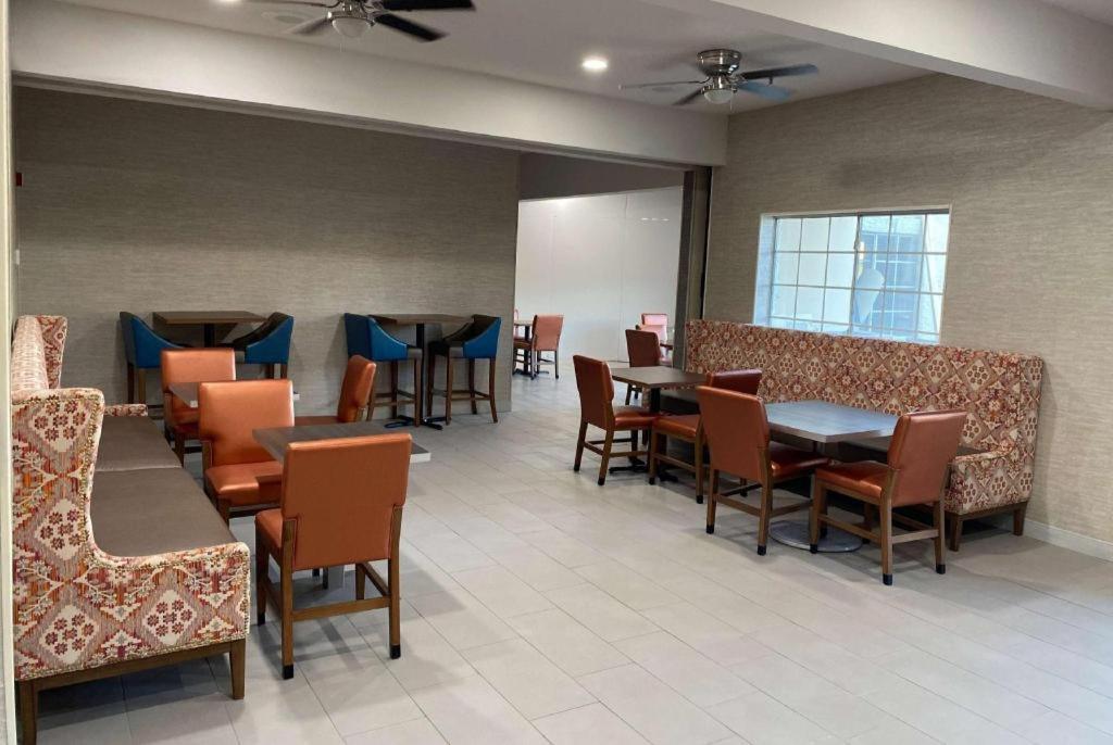 Hotel Baymont By Wyndham Safford Exteriér fotografie